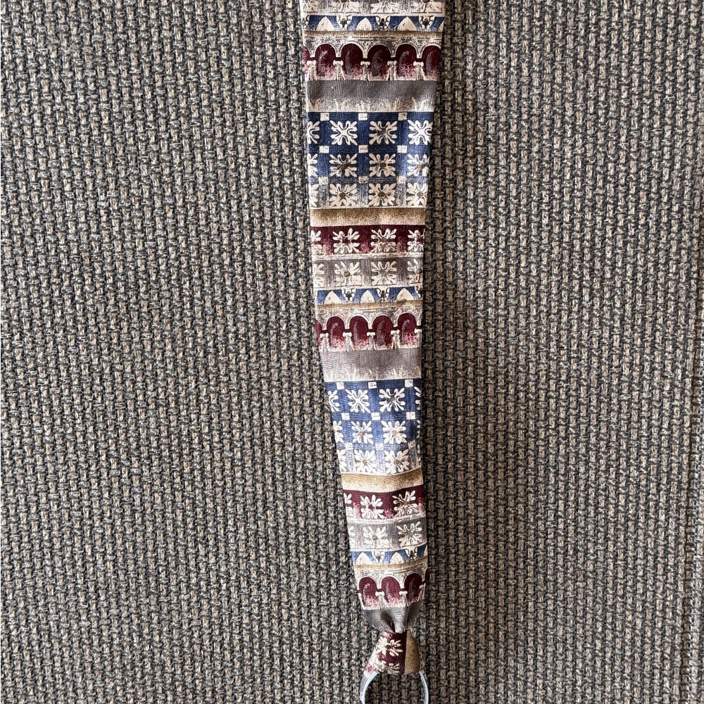 Men’s tie